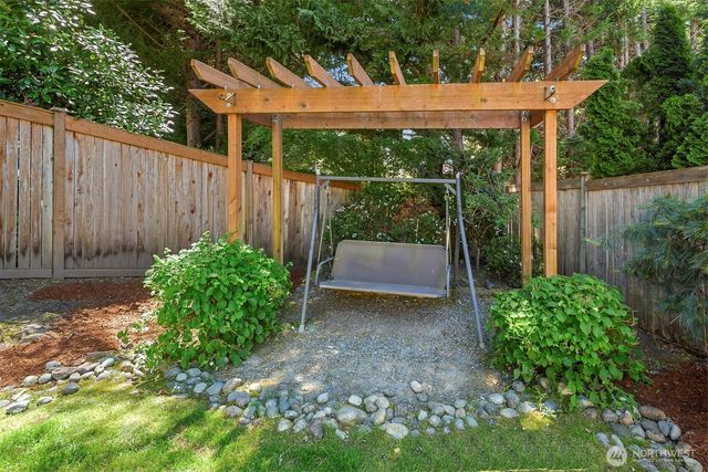 26817 SE 22nd Court, Sammamish, WA 98075