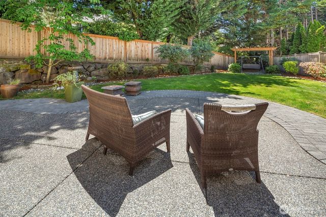 26817 SE 22nd Court, Sammamish, WA 98075