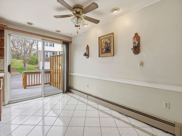 100 Roper St D, Lowell, MA 01852