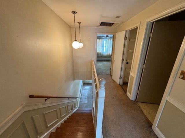 100 Roper St D, Lowell, MA 01852