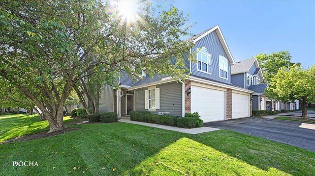 39 S Oakhurst Drive, Aurora, IL 60504