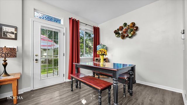 39 S Oakhurst Drive, Aurora, IL 60504