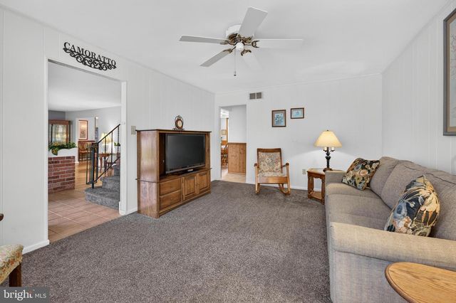 13 FLORENCE AVE, Marlton, NJ 08053