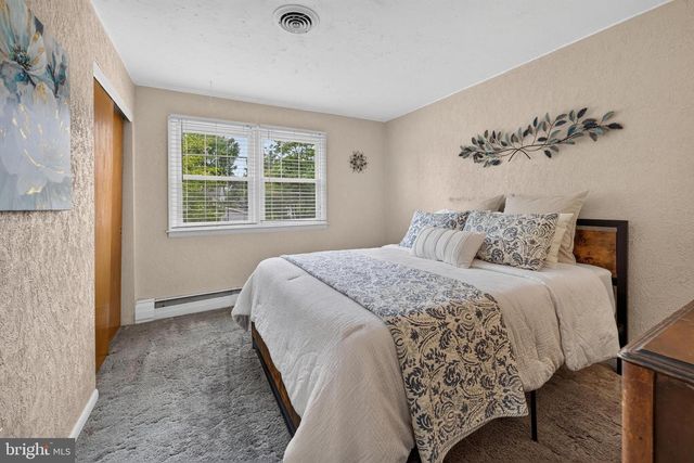 13 FLORENCE AVE, Marlton, NJ 08053
