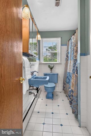 13 FLORENCE AVE, Marlton, NJ 08053