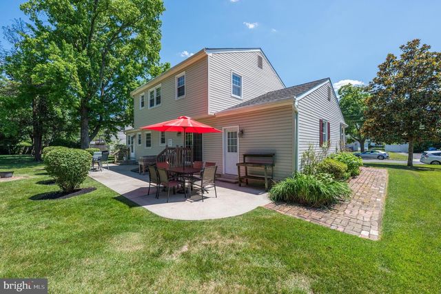 13 FLORENCE AVE, Marlton, NJ 08053