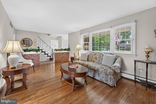 13 FLORENCE AVE, Marlton, NJ 08053