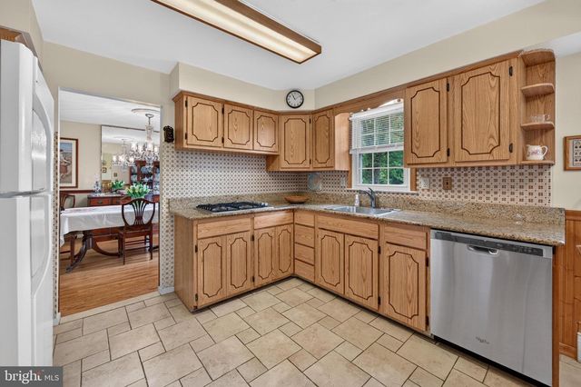 13 FLORENCE AVE, Marlton, NJ 08053