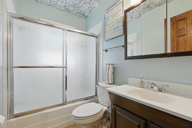 218 OAKLAND, Rapid City, SD 57701