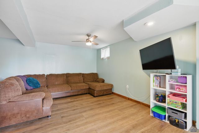 218 OAKLAND, Rapid City, SD 57701