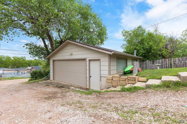 218 OAKLAND, Rapid City, SD 57701