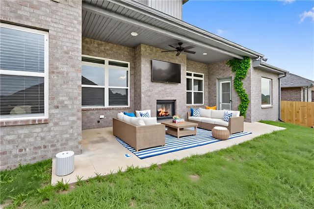 2416 Salmon Street, Pea Ridge, AR 72751