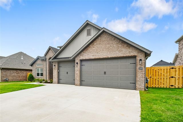 2416 Salmon Street, Pea Ridge, AR 72751