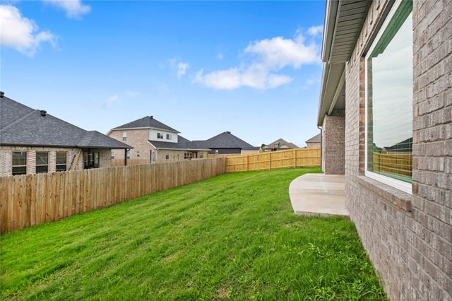 2416 Salmon Street, Pea Ridge, AR 72751