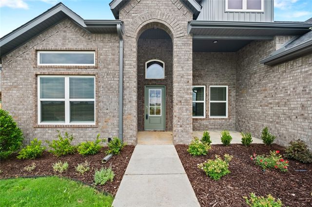 2416 Salmon Street, Pea Ridge, AR 72751