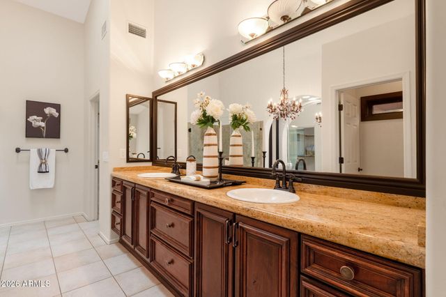 1837 E MARILYN Road, Phoenix, AZ 85022