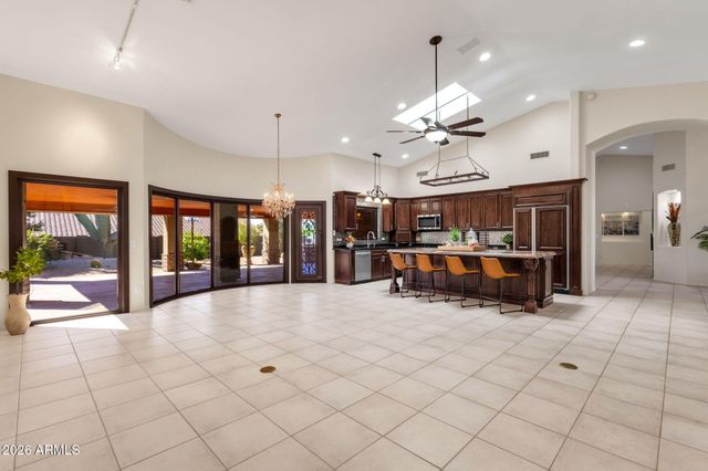 1837 E MARILYN Road, Phoenix, AZ 85022