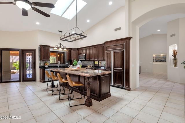 1837 E MARILYN Road, Phoenix, AZ 85022