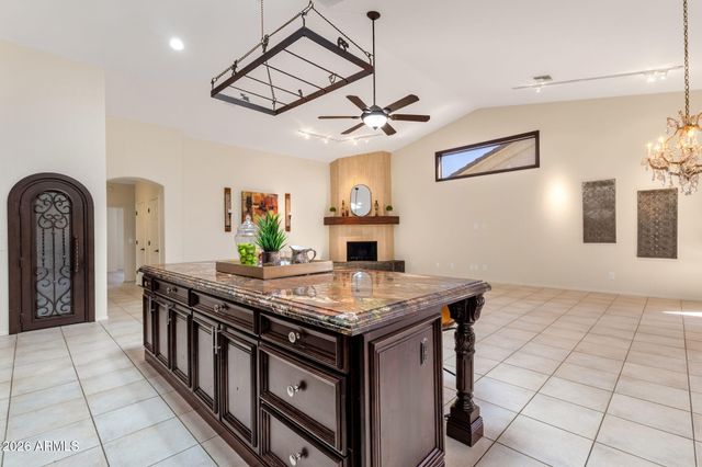 1837 E MARILYN Road, Phoenix, AZ 85022