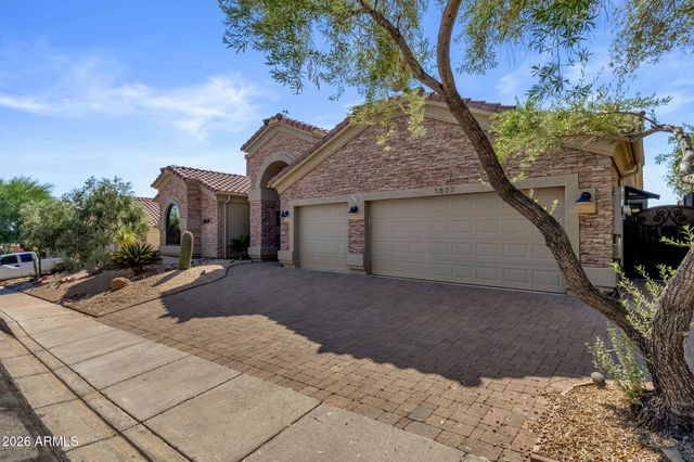1837 E MARILYN Road, Phoenix, AZ 85022