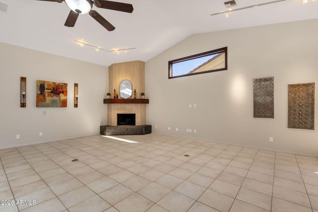 1837 E MARILYN Road, Phoenix, AZ 85022