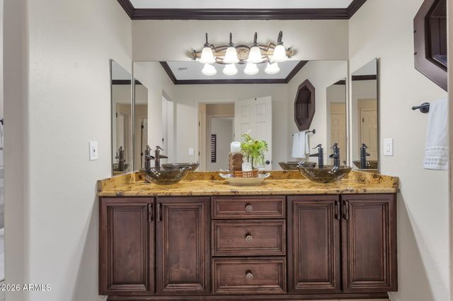 1837 E MARILYN Road, Phoenix, AZ 85022