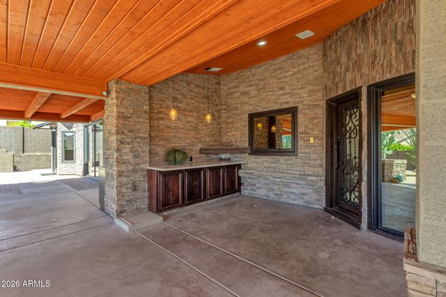 1837 E MARILYN Road, Phoenix, AZ 85022