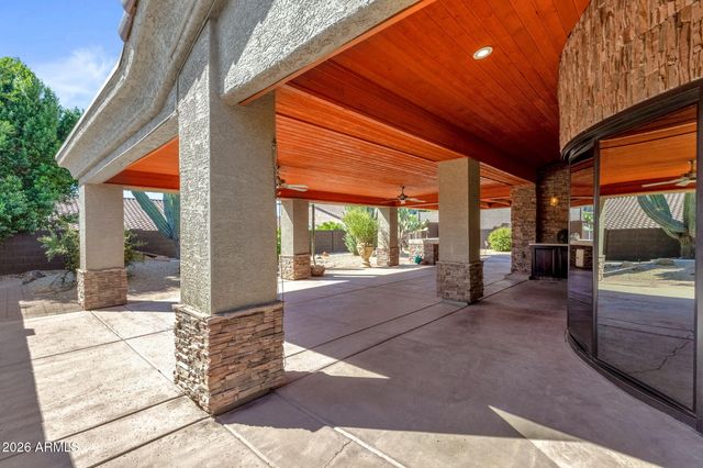 1837 E MARILYN Road, Phoenix, AZ 85022