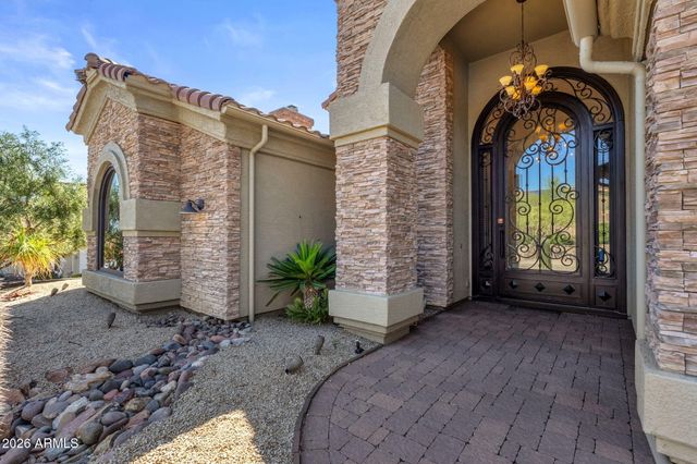 1837 E MARILYN Road, Phoenix, AZ 85022