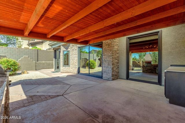 1837 E MARILYN Road, Phoenix, AZ 85022
