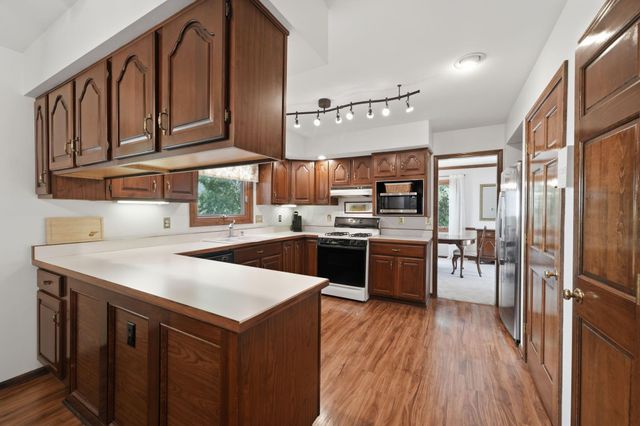 2347 Collins Drive, Worthington, OH 43085