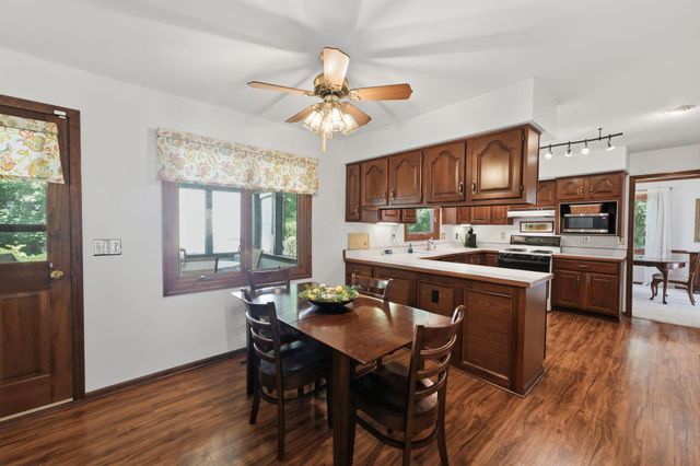 2347 Collins Drive, Worthington, OH 43085