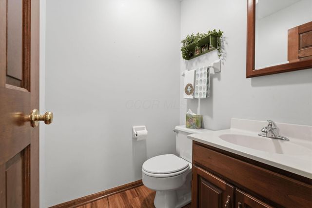 2347 Collins Drive, Worthington, OH 43085