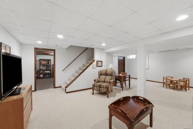 2347 Collins Drive, Worthington, OH 43085