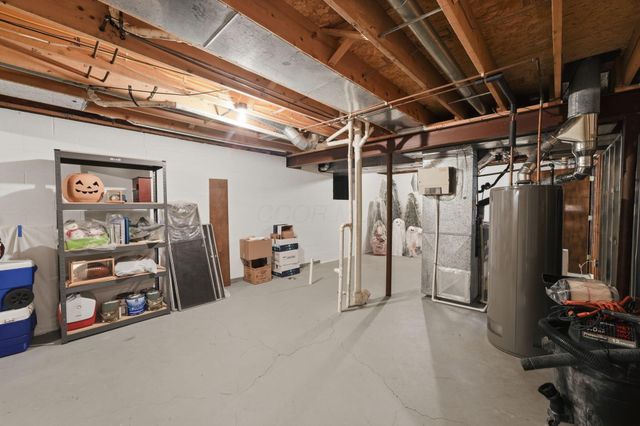 2347 Collins Drive, Worthington, OH 43085