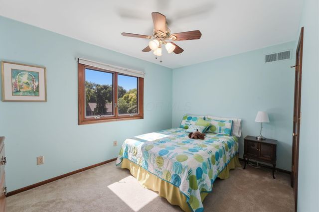2347 Collins Drive, Worthington, OH 43085