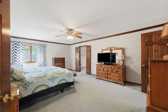 2347 Collins Drive, Worthington, OH 43085