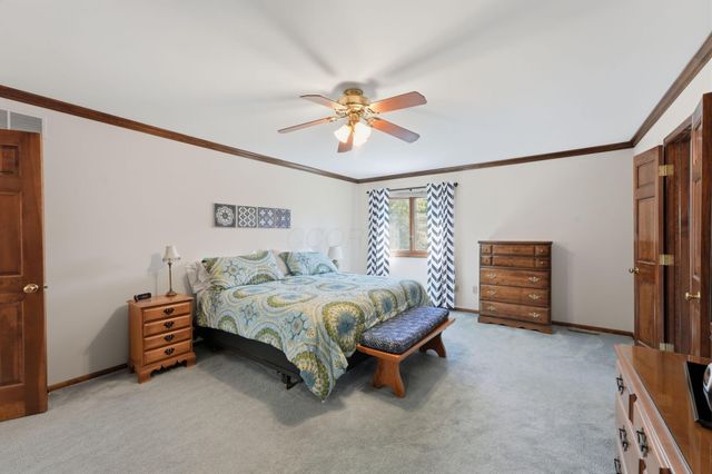 2347 Collins Drive, Worthington, OH 43085