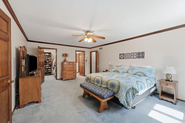 2347 Collins Drive, Worthington, OH 43085