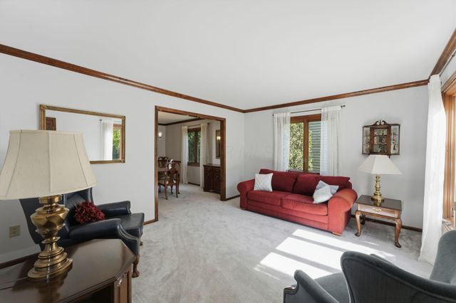 2347 Collins Drive, Worthington, OH 43085