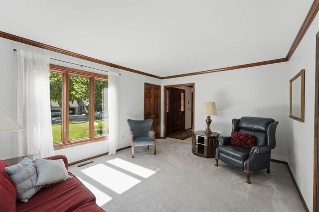 2347 Collins Drive, Worthington, OH 43085