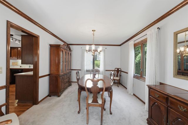 2347 Collins Drive, Worthington, OH 43085