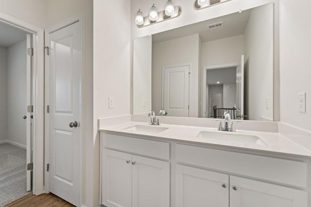 501 LUPIN Circle, Mcdonough, GA 30252