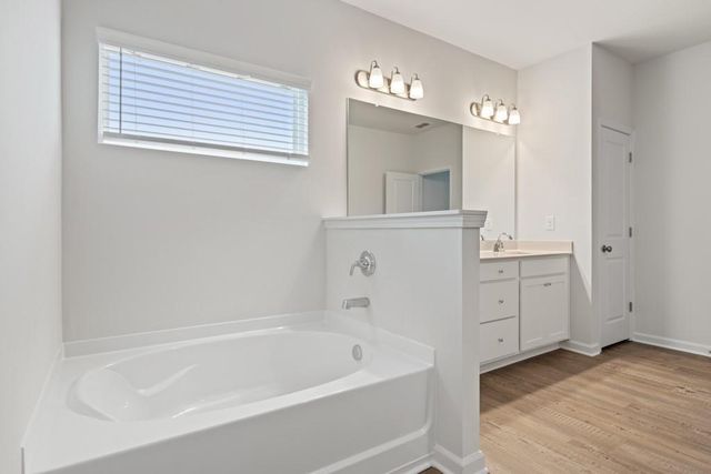 501 LUPIN Circle, Mcdonough, GA 30252