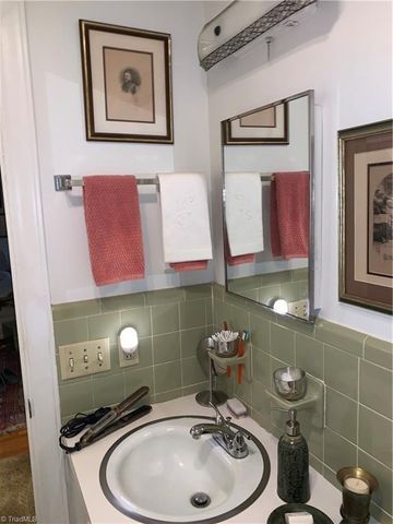 2315 Frederick Drive, Winston-salem, NC 27103