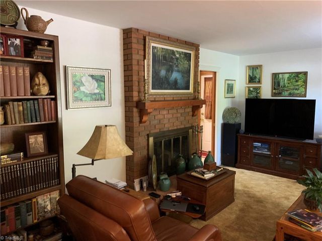 2315 Frederick Drive, Winston-salem, NC 27103