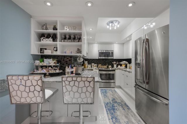 1980 S Ocean Drive 11M, Hallandale Beach, FL 33009