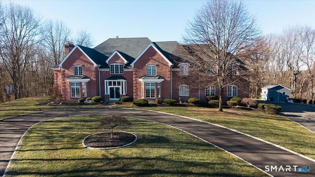 8 Nod Hill Road, Oxford, CT 06478
