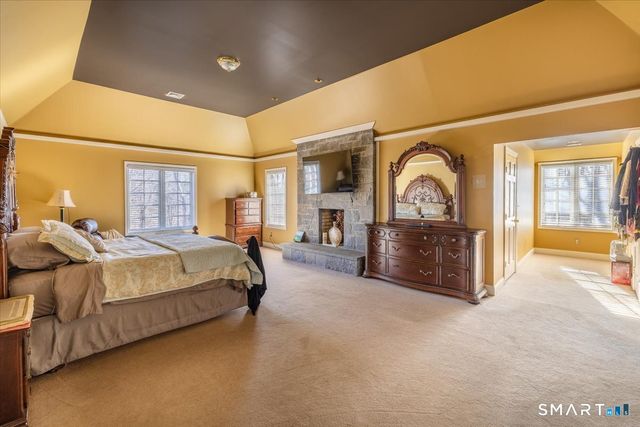 8 Nod Hill Road, Oxford, CT 06478