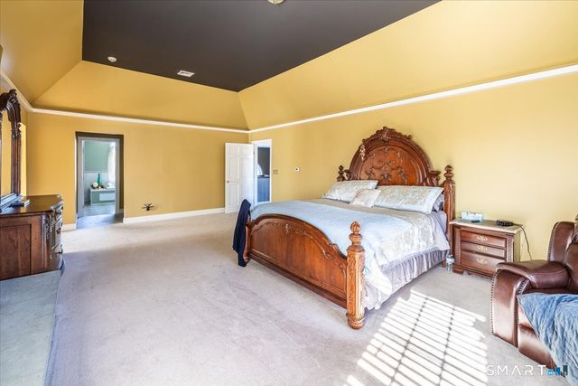 8 Nod Hill Road, Oxford, CT 06478